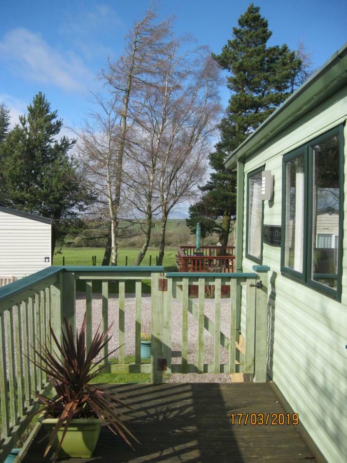 27 The Beeches, Gilcrux, Nr Cockermouth, Cumbria Hotel Exterior photo